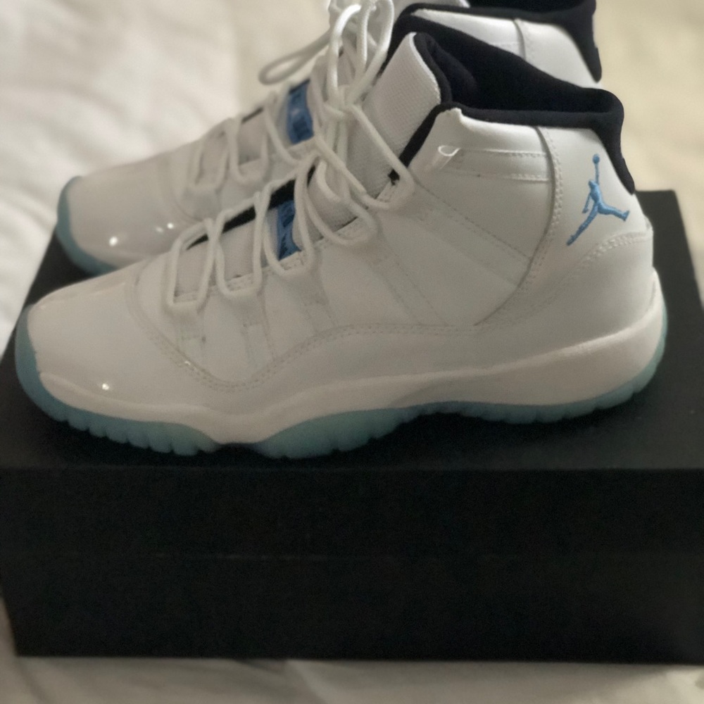 Air Jordan 11 Retro ‘Legend Blue’ 2014
